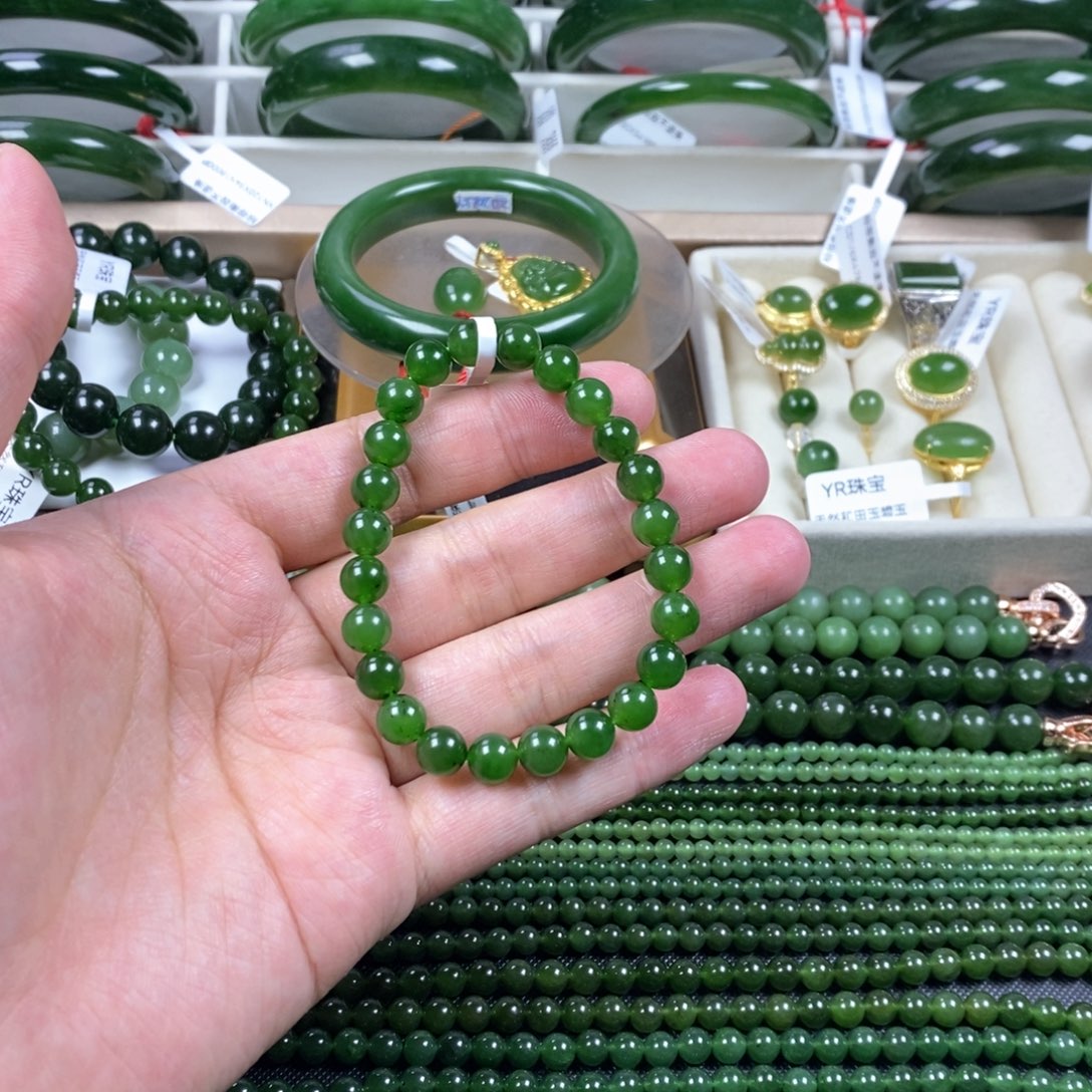 和田玉（碧玉）手串未镶嵌卡8