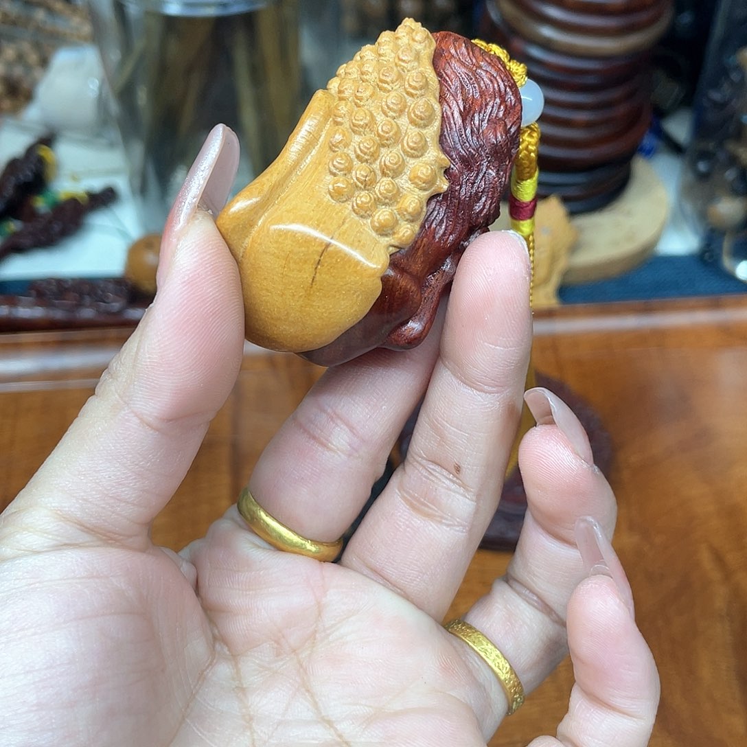 维腊木（绿檀）无事牌