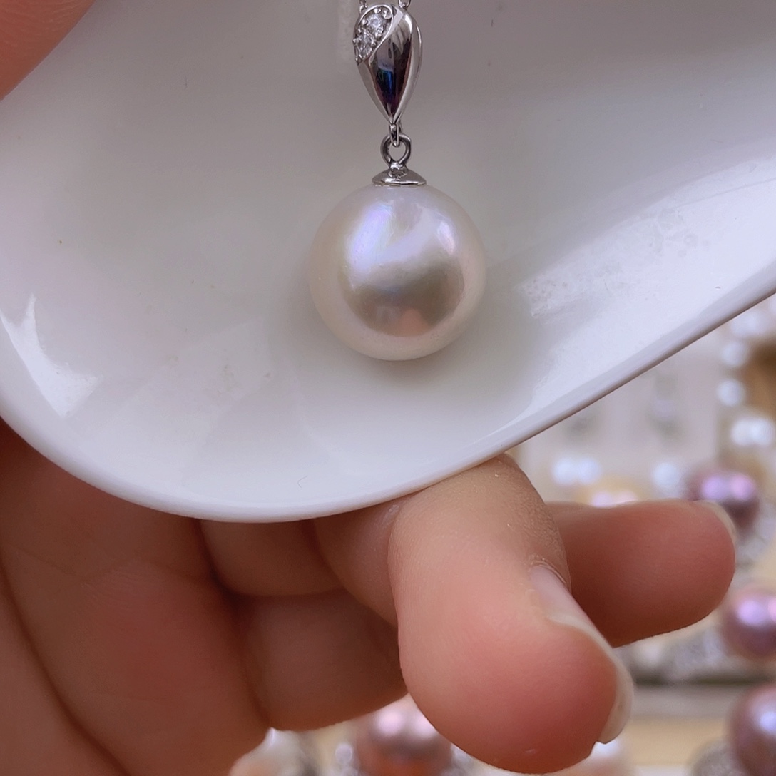 银S925镶嵌淡水珍珠吊坠(赠链)