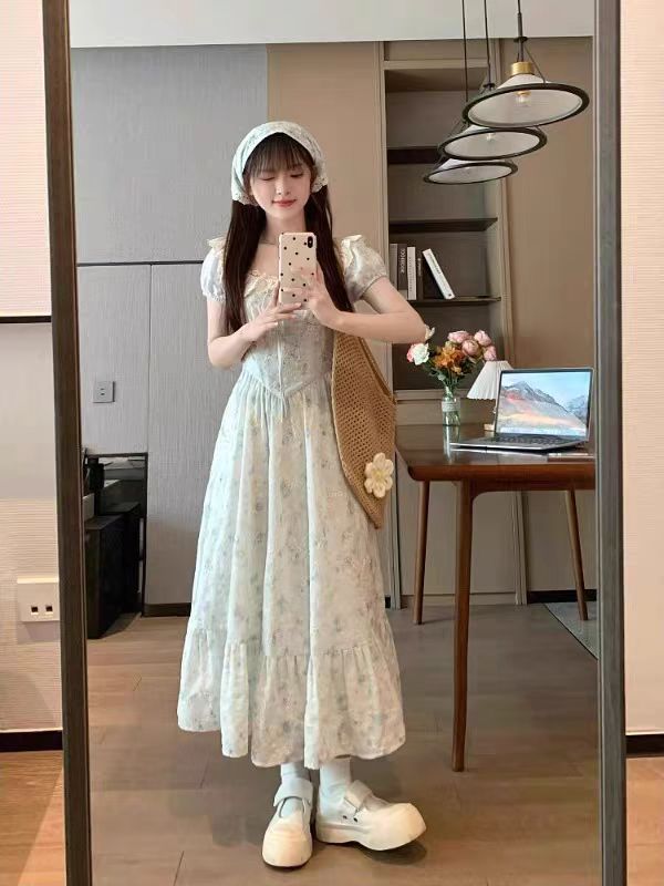 公主长裙女2025夏季纯欲学院风泡泡袖收腰蓝色碎花连衣裙