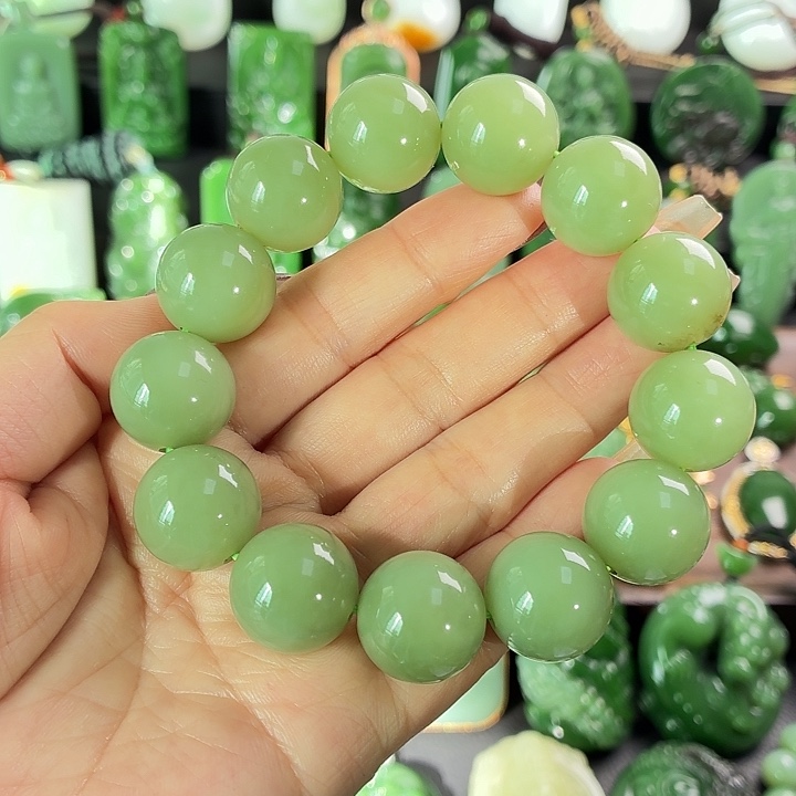 和田玉未镶嵌手串