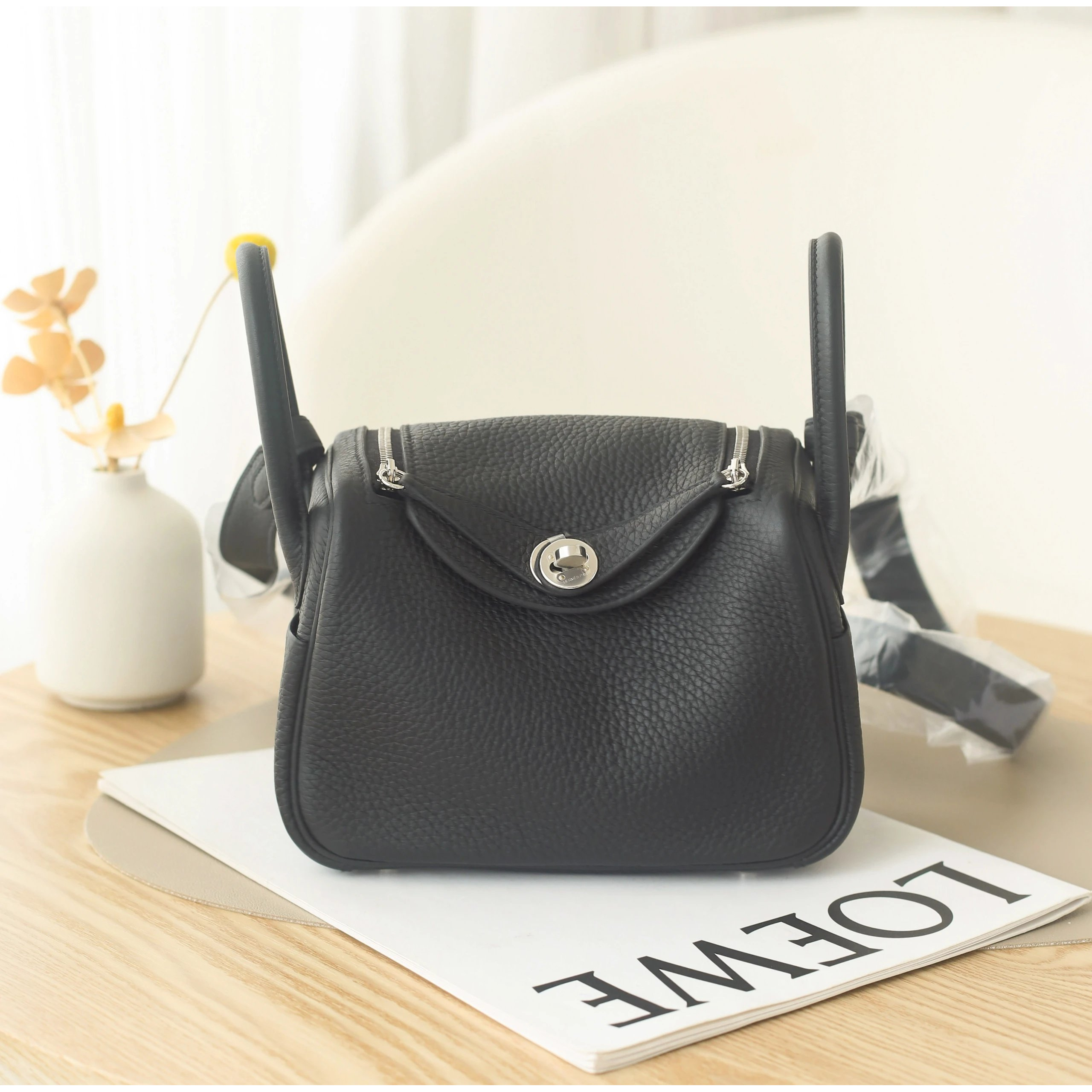 未使用 Hermes/爱马仕 mini Lindy18二代 K刻 TC皮 黑色 银扣