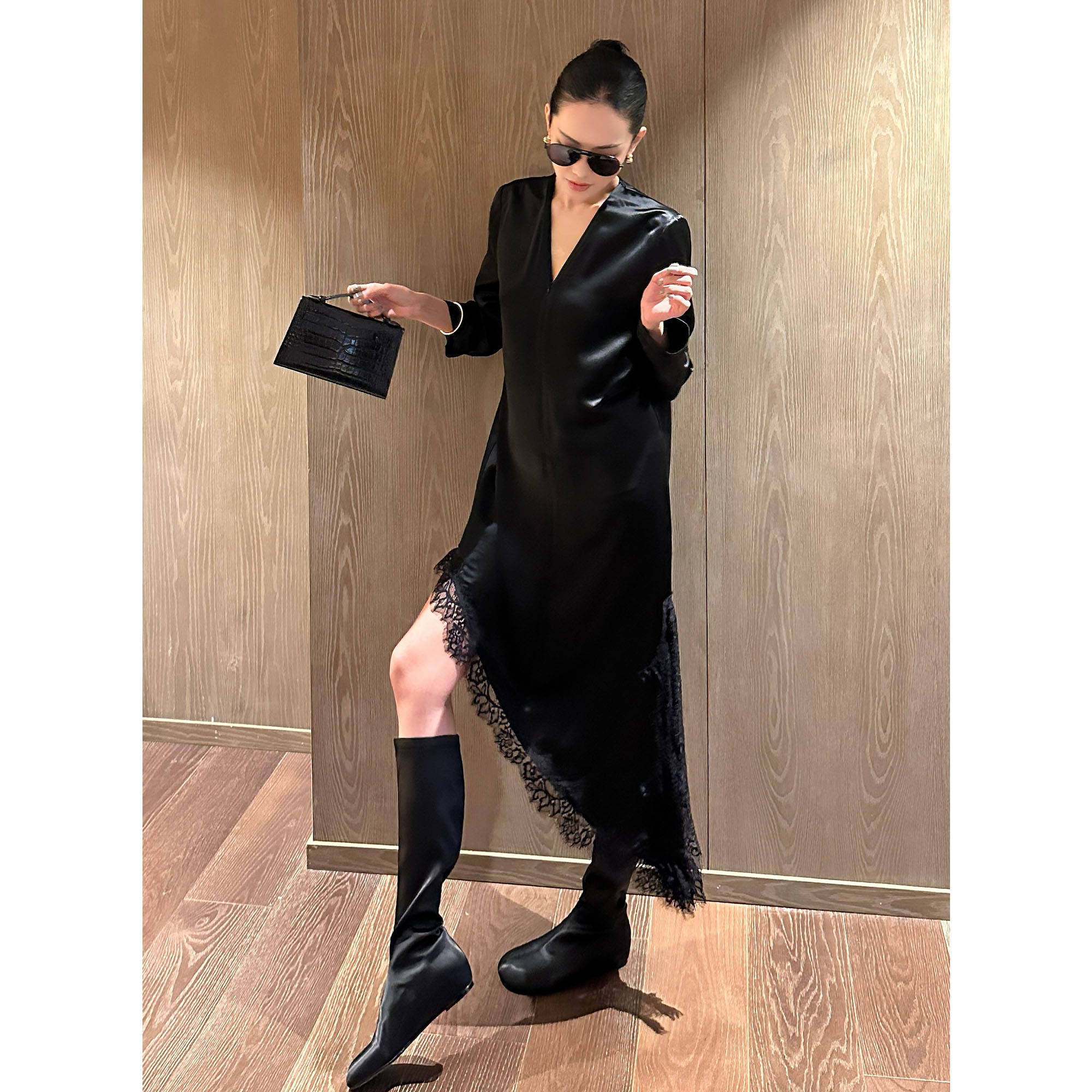 AME 裁缝裙 四季风采镂空之美递进层次蕾丝连衣裙ZD10LZYL830