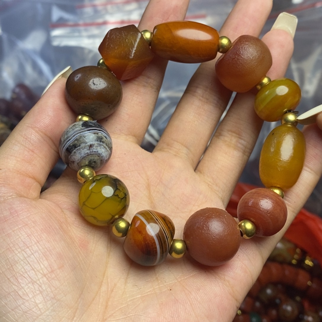 玛瑙/玉髓颈饰未镶嵌