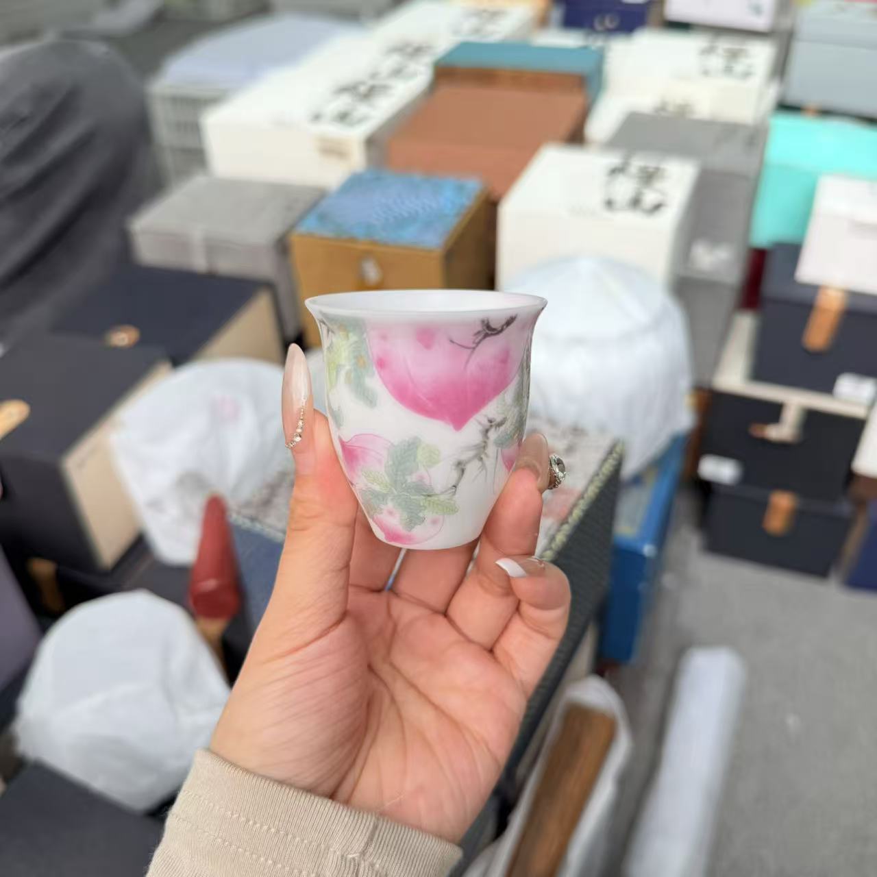 五桃冰种粉彩主人杯 gh2878-cc