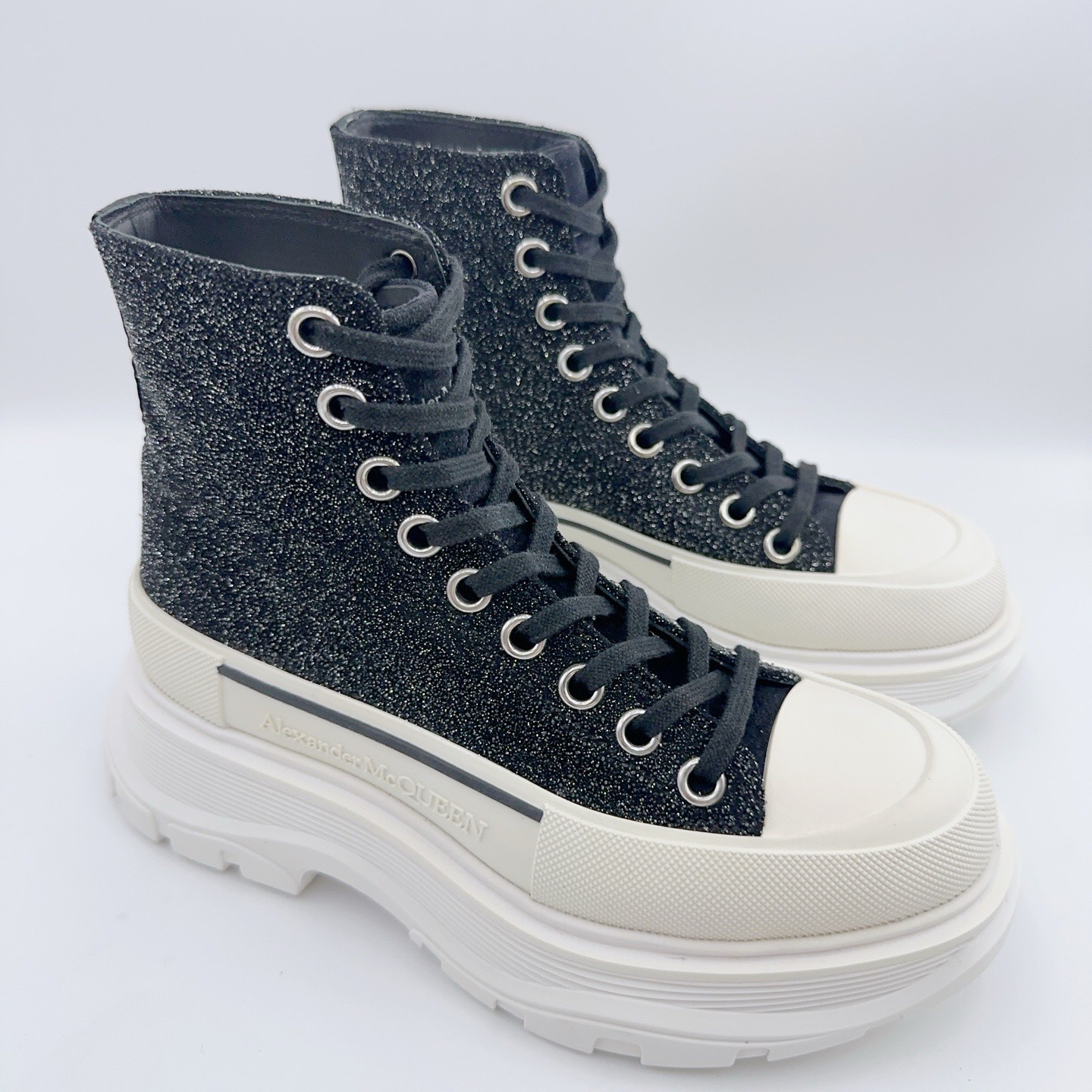 99新 Alexander McQueen/亚历山大·麦昆 35码/高邦闪片板鞋/01764