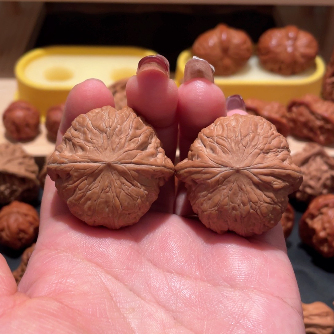 文玩核桃吊坠戏*人铁锤