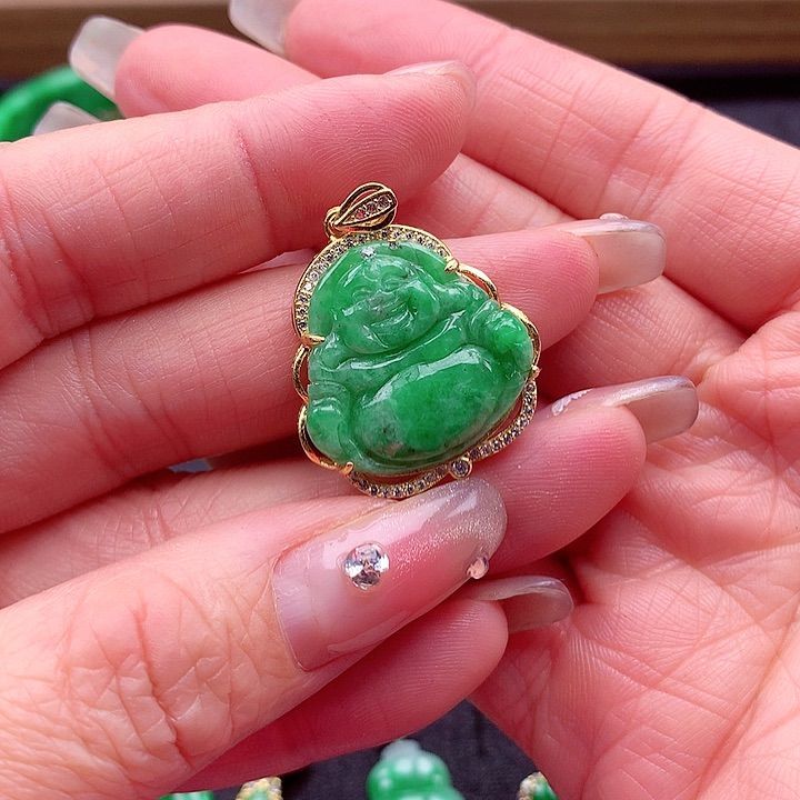 翡翠颈饰银S925镶嵌翡翠