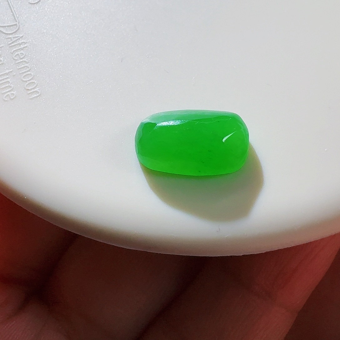 翡翠颈饰未镶嵌裸石