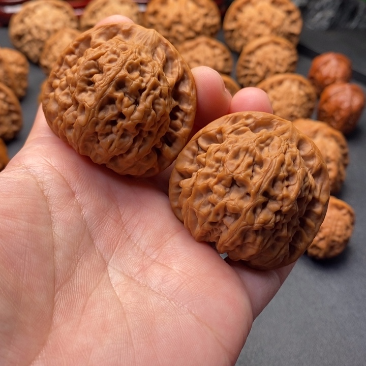 文玩核桃把件45尺满堂原树非嫁接