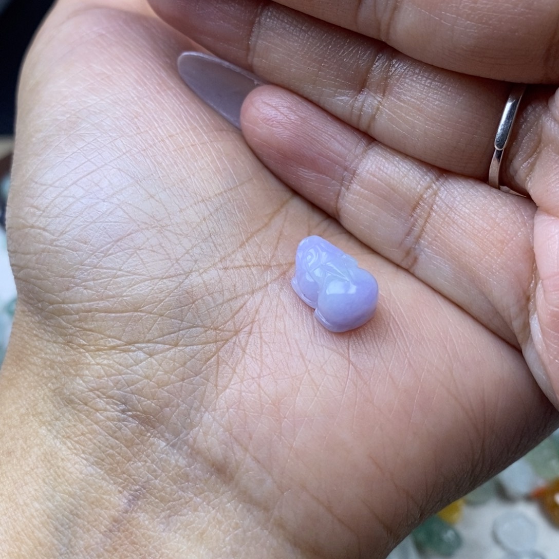 春***柳翡翠未镶嵌颈饰貔貅