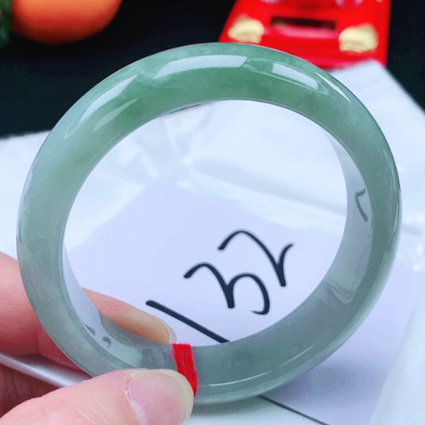 【闪购商品】翡翠手镯未镶嵌54圈
