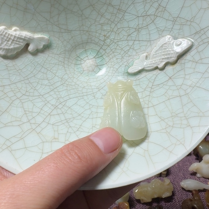 用***9瓷片双鱼青瓷开片大碗