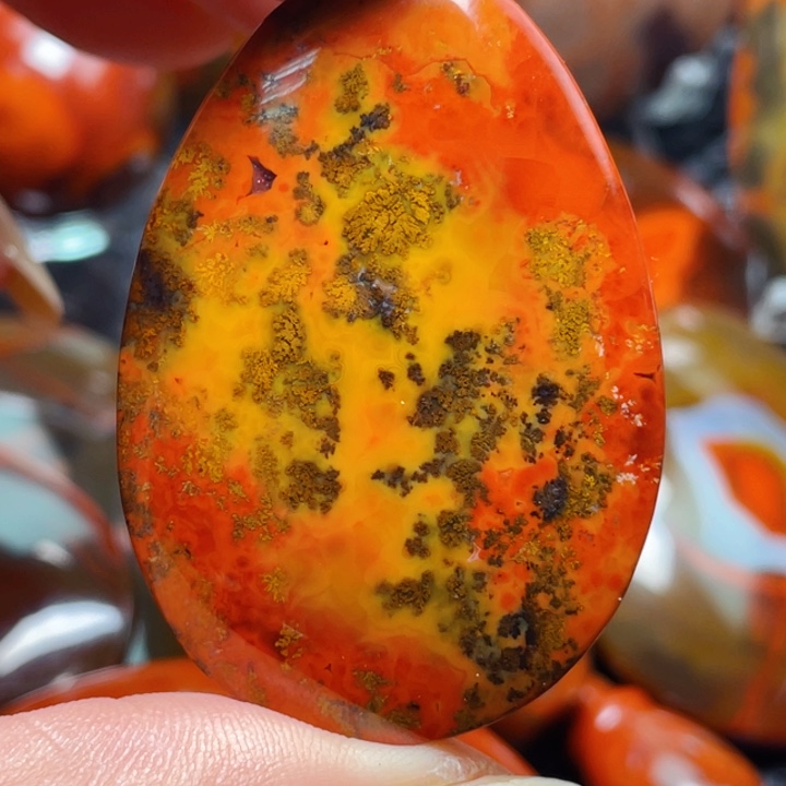 玛瑙/玉髓战国红玛瑙挂件未镶嵌