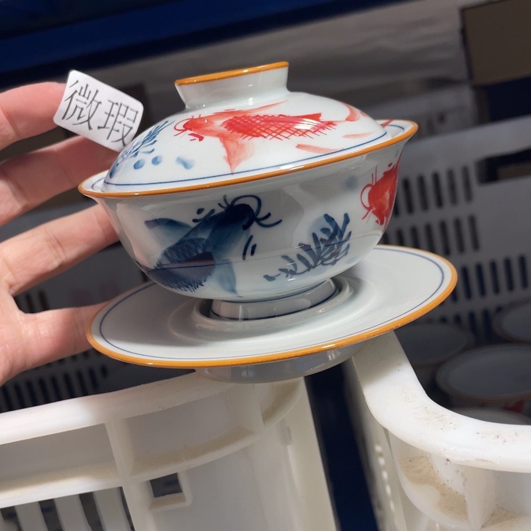 釉下手绘茶具微瑕