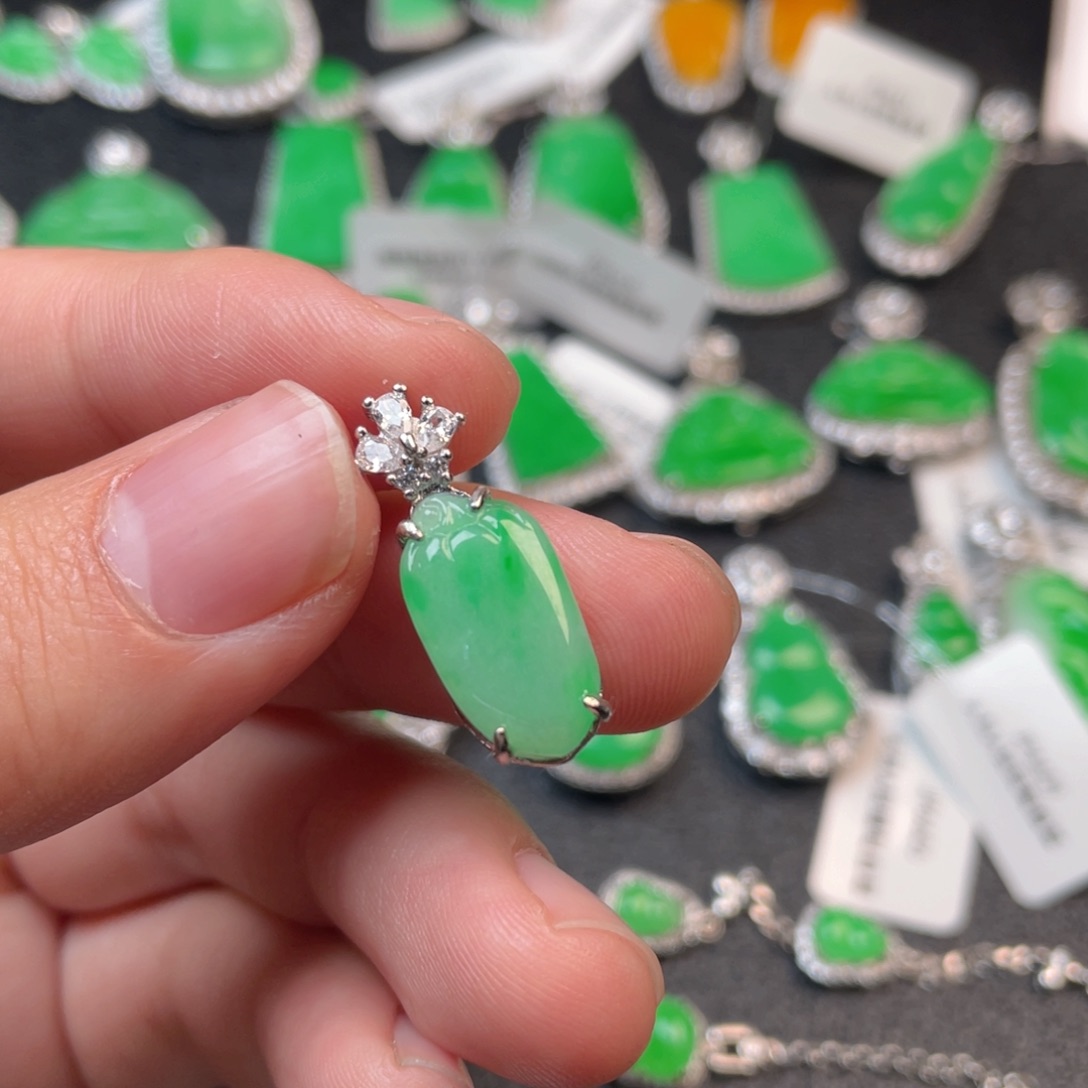 翡翠吊坠(不含链)银S925镶嵌