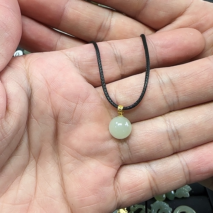 和田玉吊坠(不含链)18K金镶嵌