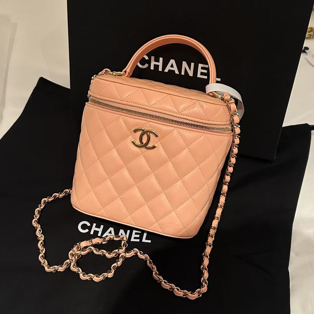 95新 Chanel/香奈儿 泡泡专属/香奈儿化妆盒子斜挎包/98新包展
