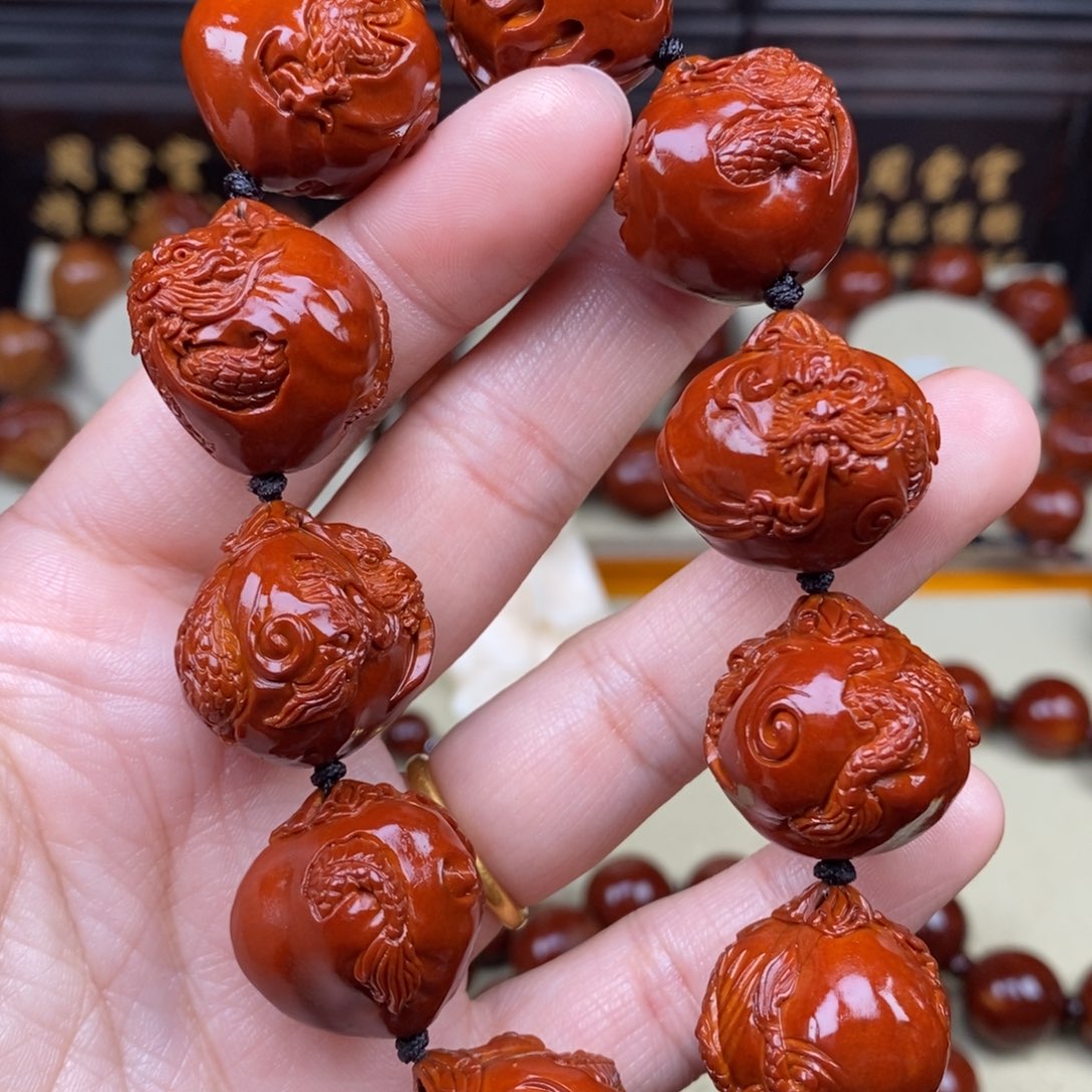 橄榄核吊坠龙行天下