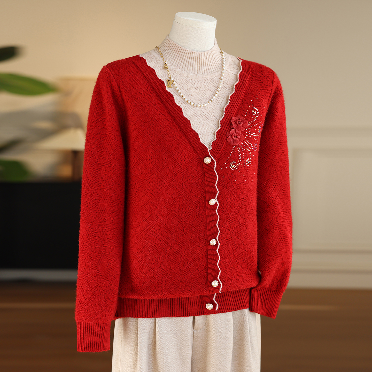 秋冬新款加绒加厚宽松型时尚风中老年女装打底针织毛衣女装打底衫