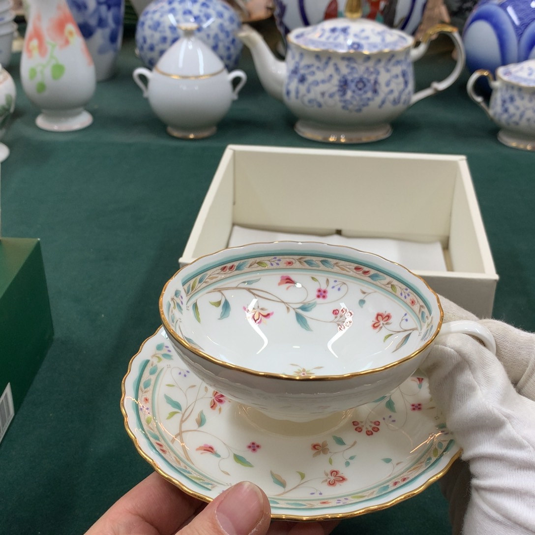 摆件全是大漂亮瓷器啊美美哒