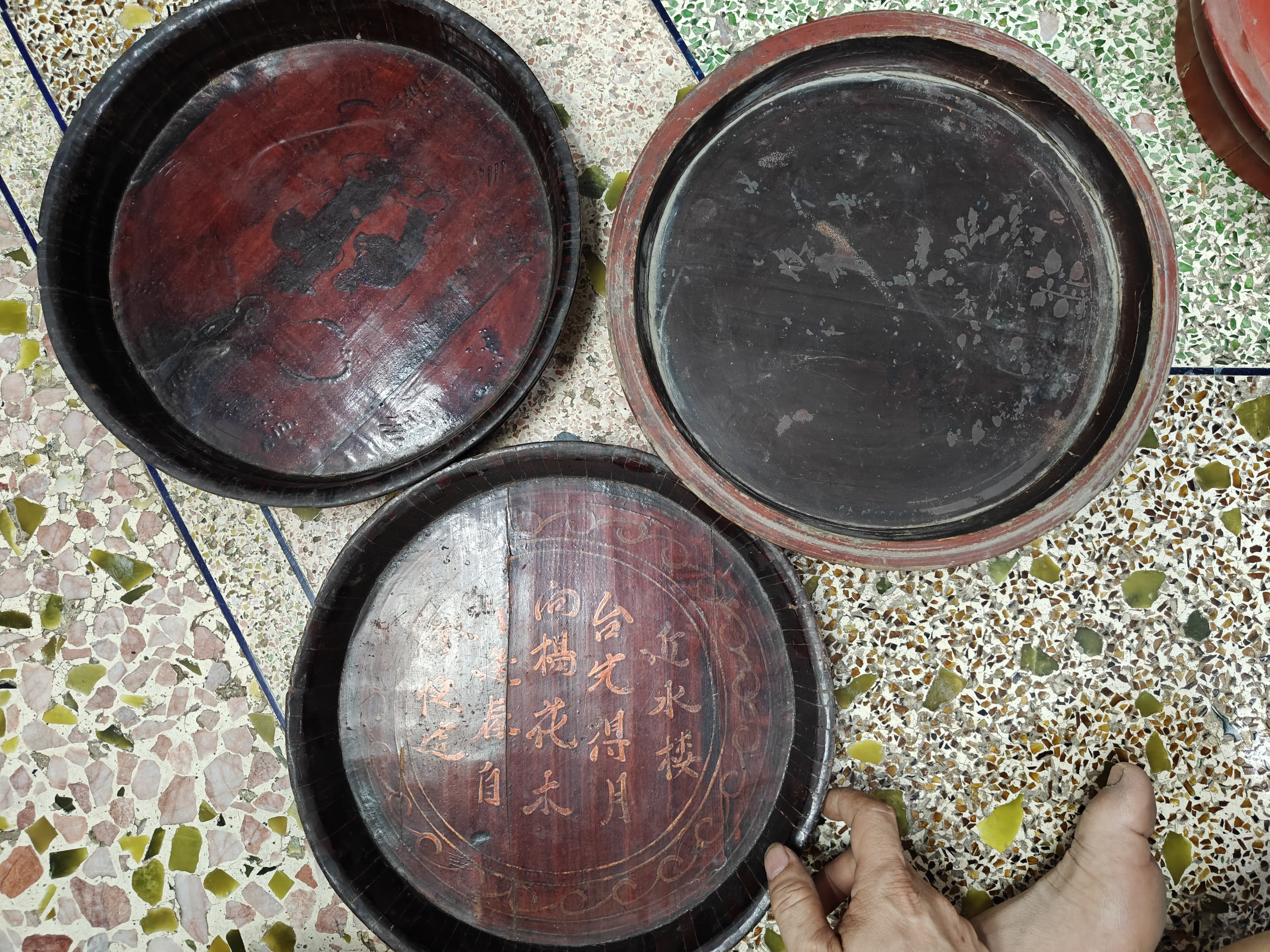 大漆木头盘子三个