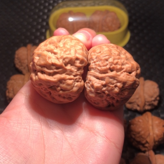 文玩核桃把件小***长41蛤蟆头