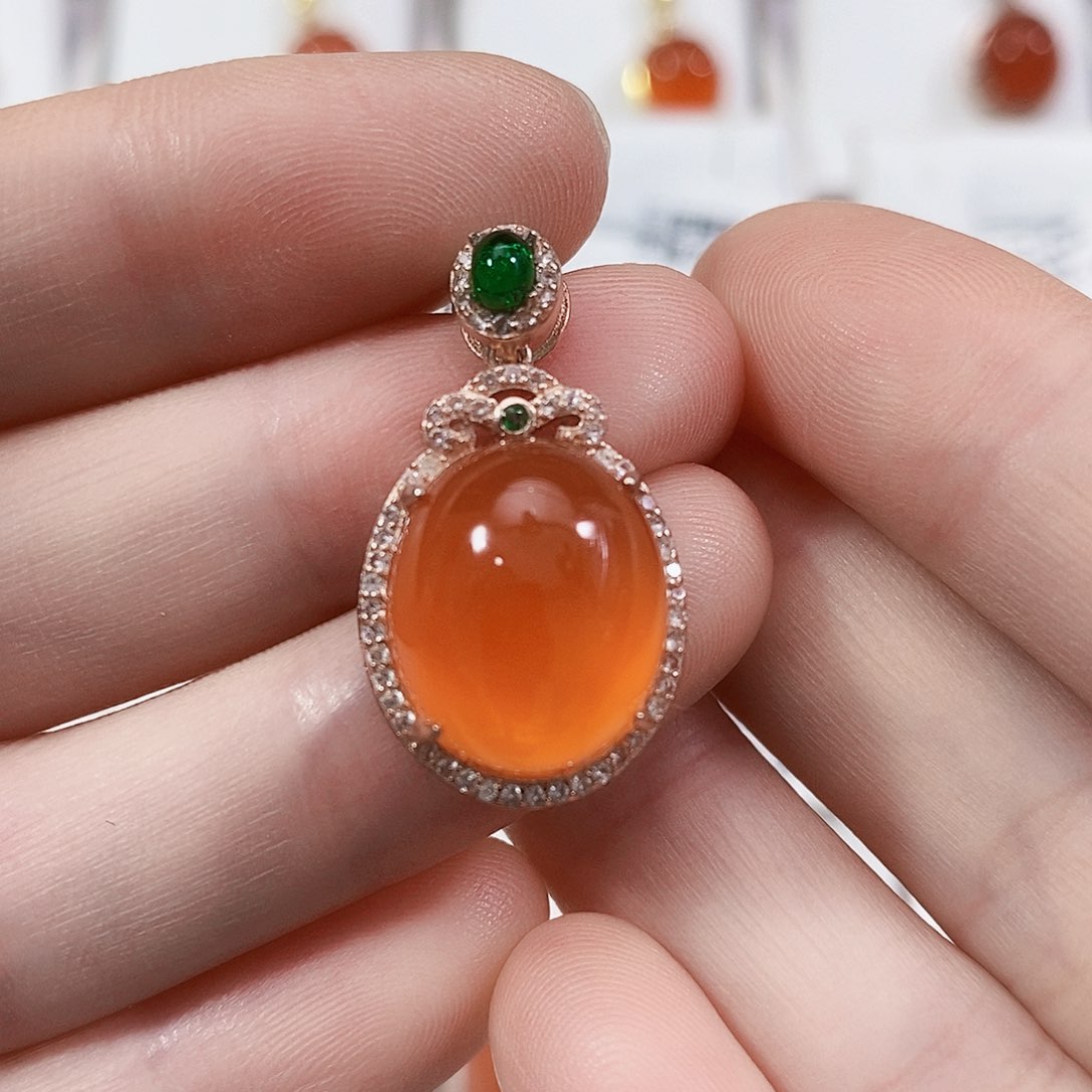 南红玛瑙颈饰银S925镶嵌