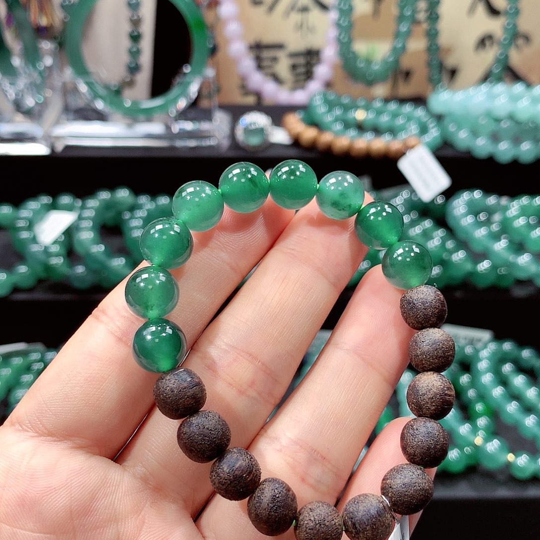 翡翠未镶嵌手链卡10