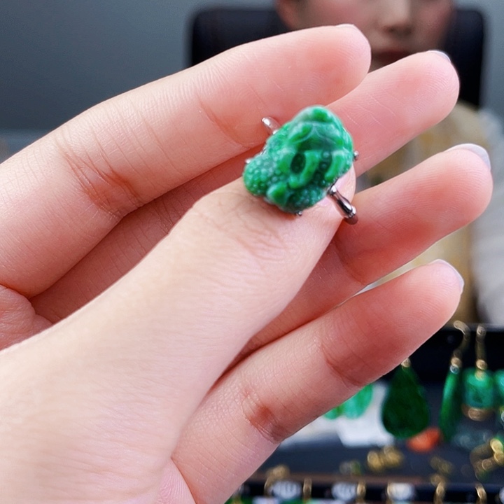 翡翠戒指银S925镶嵌饰品