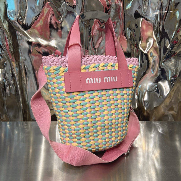 99新 MIU MIU/缪缪 马卡龙色 竹编 篮子 手提单肩