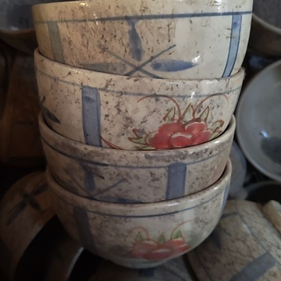 摆件陶瓷盘子碗啥都有