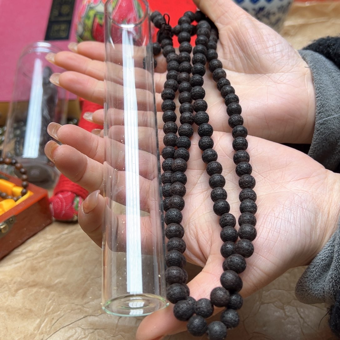 大叶紫檀（黑酸枝木类）