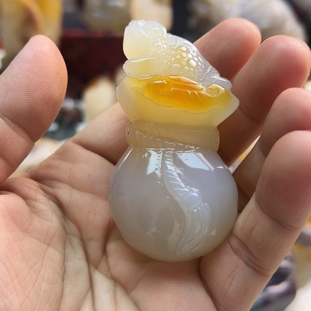 玛瑙/玉髓未镶嵌颈饰