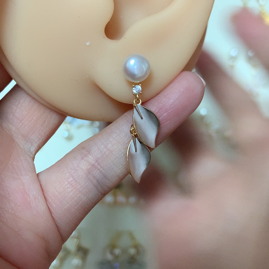 淡水珍珠耳饰合金