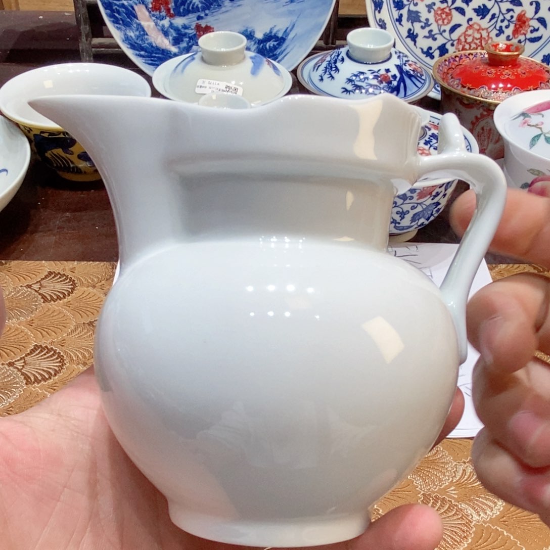 景德镇陶瓷学院等单位的专家