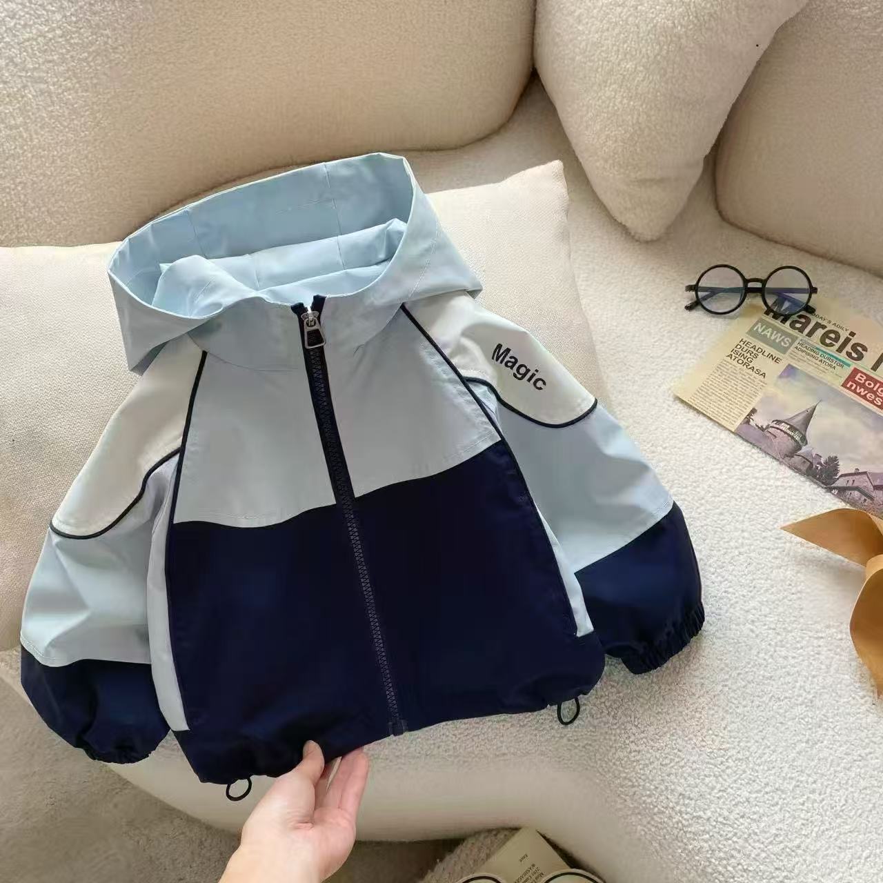 男女童外套冬款加绒2025新款洋气宝宝户外冲锋衣儿童秋装上衣三防