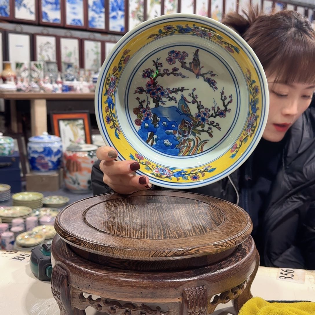 摆件瓷//////景德镇陶瓷瓷器。