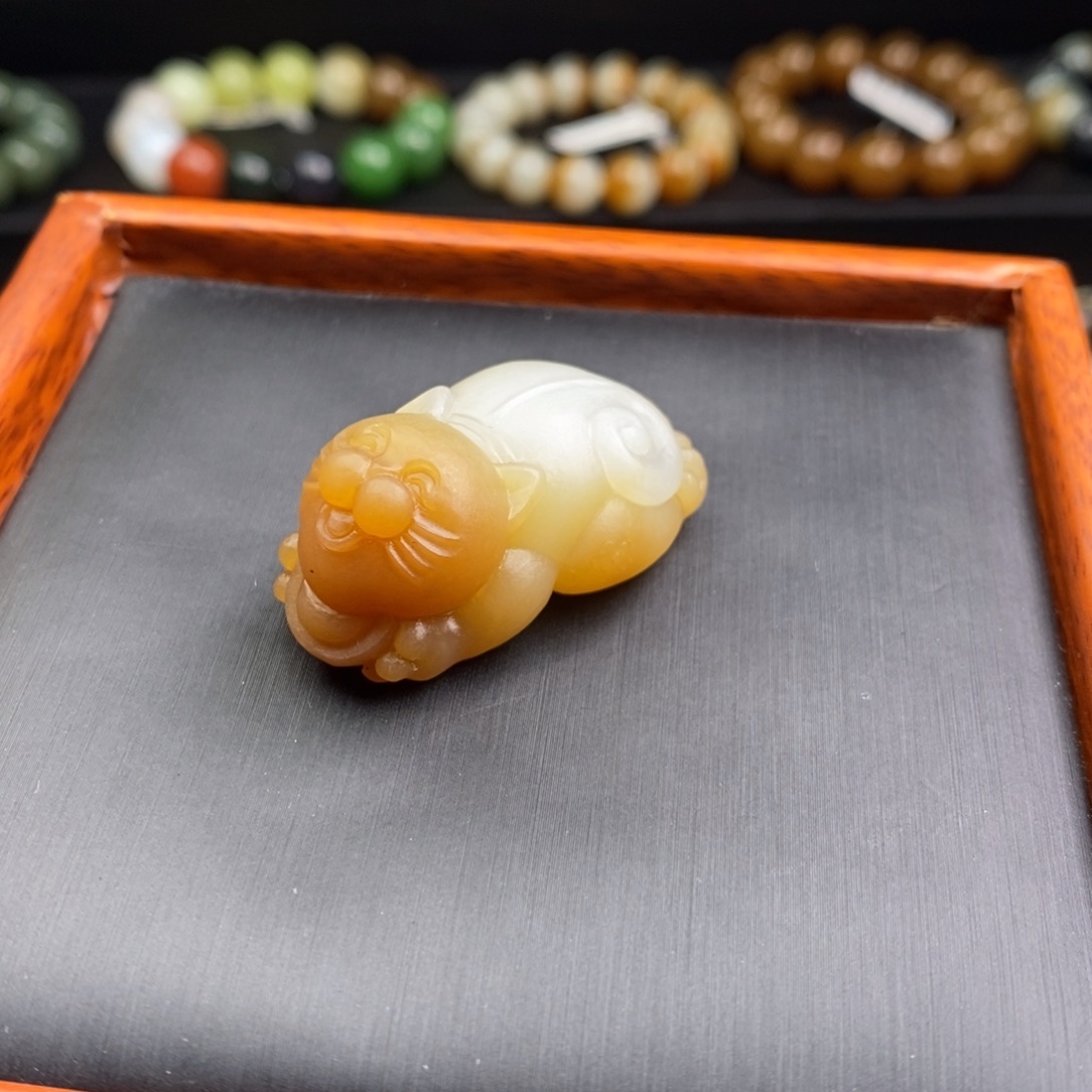 可****颈饰未镶嵌和田玉