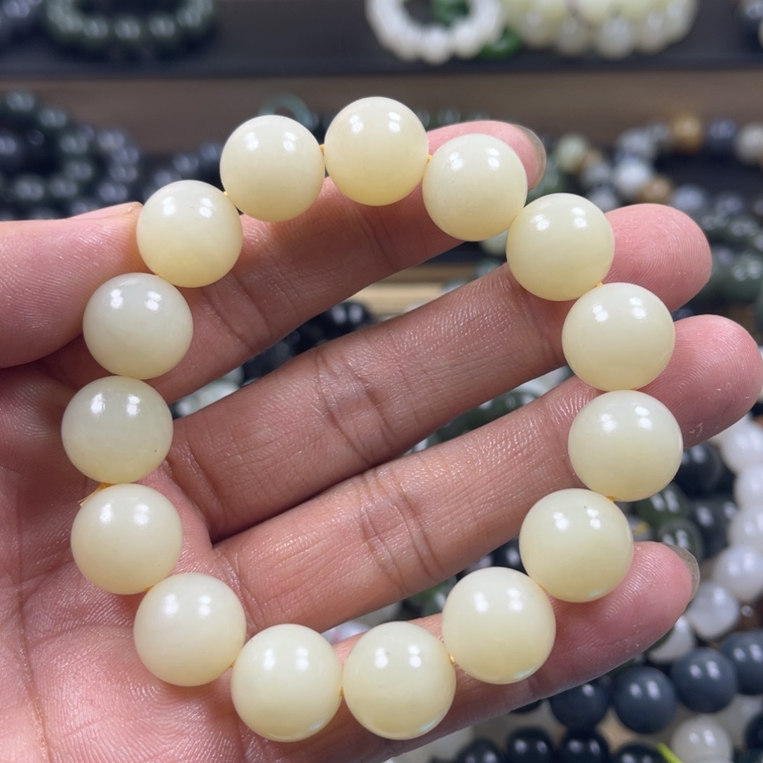 和田玉手串未镶嵌