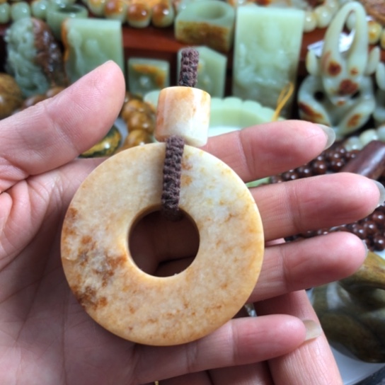 吊坠(赠链)未镶嵌岫岩河磨玉（透闪石质玉）用****4