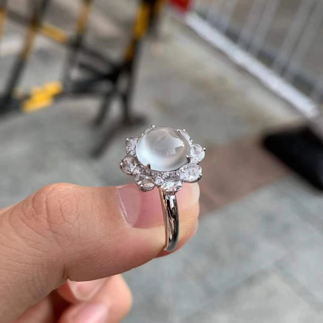 天然缅甸翡翠A货一物一证，商品链接勿拍轻奢时尚银戒气质精致