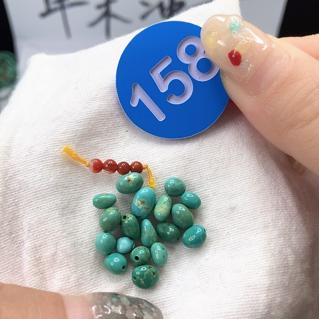 南红玛瑙未镶嵌珠宝奇石