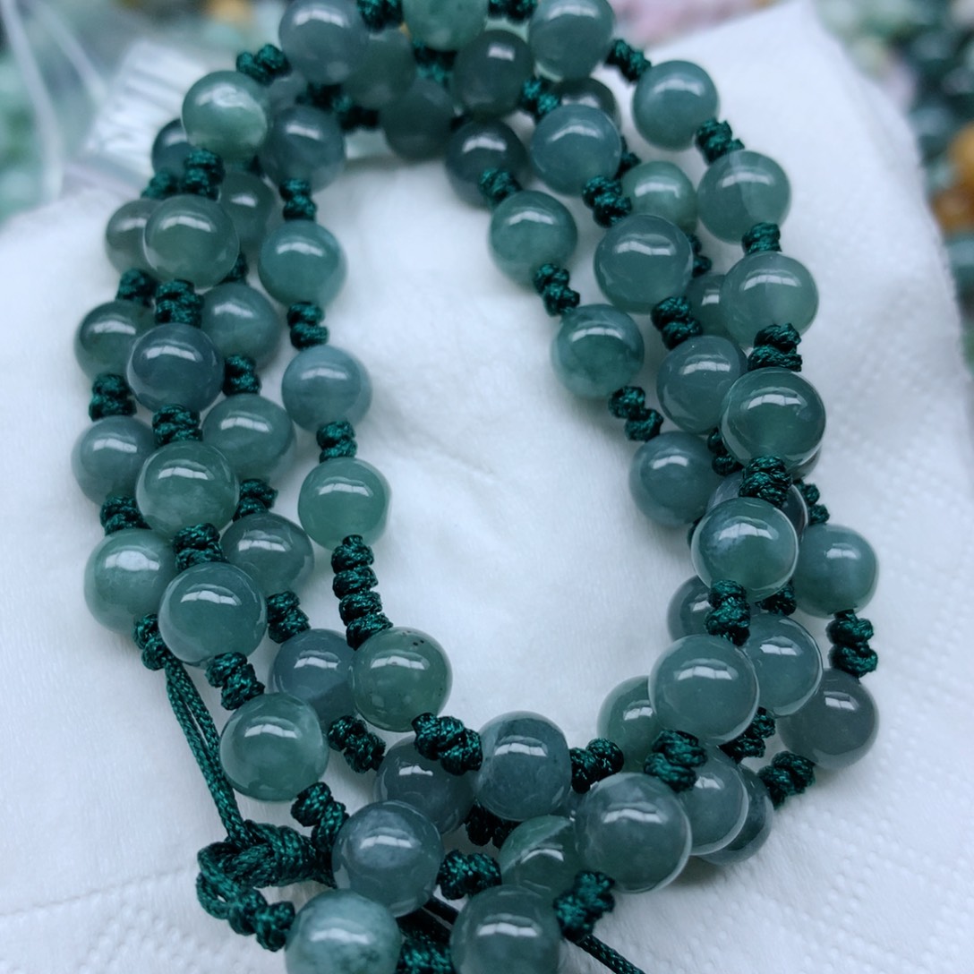 翡翠未镶嵌颈饰珠子