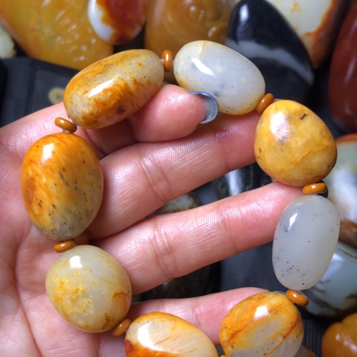 和田玉未镶嵌珠宝奇石