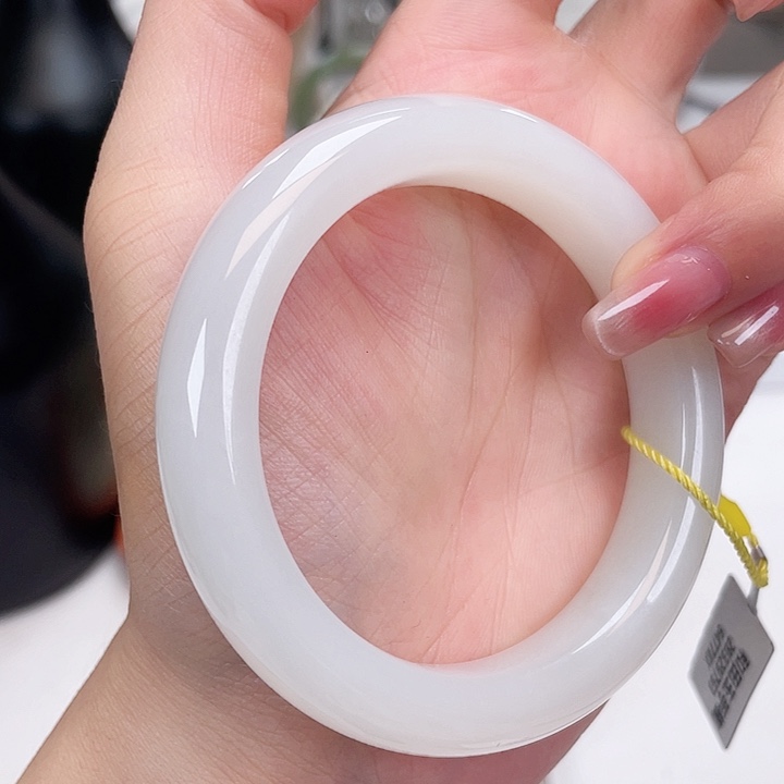 和田玉手镯56未镶嵌