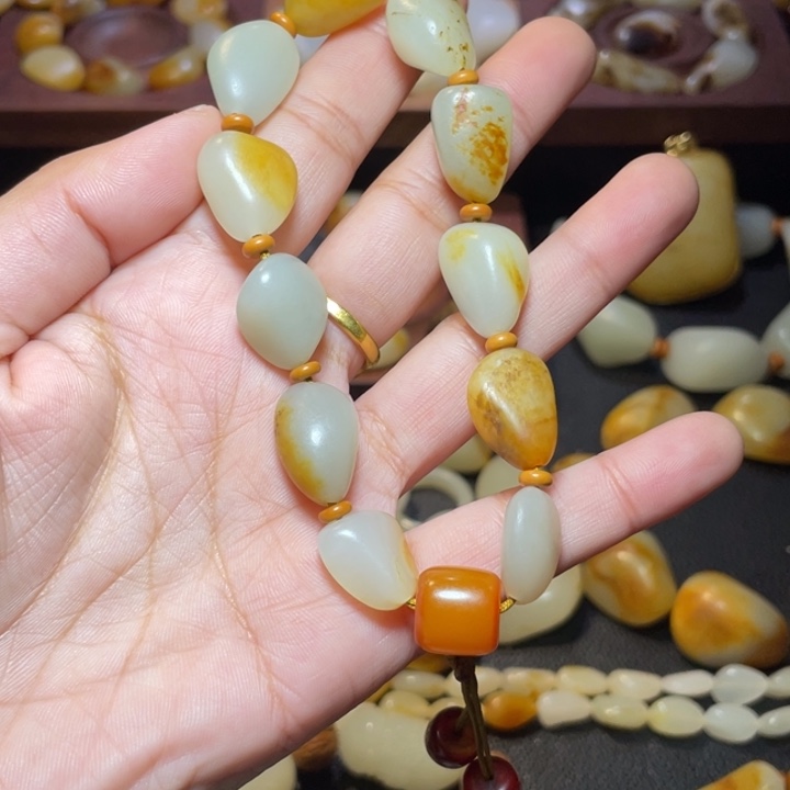 和田玉未镶嵌手链