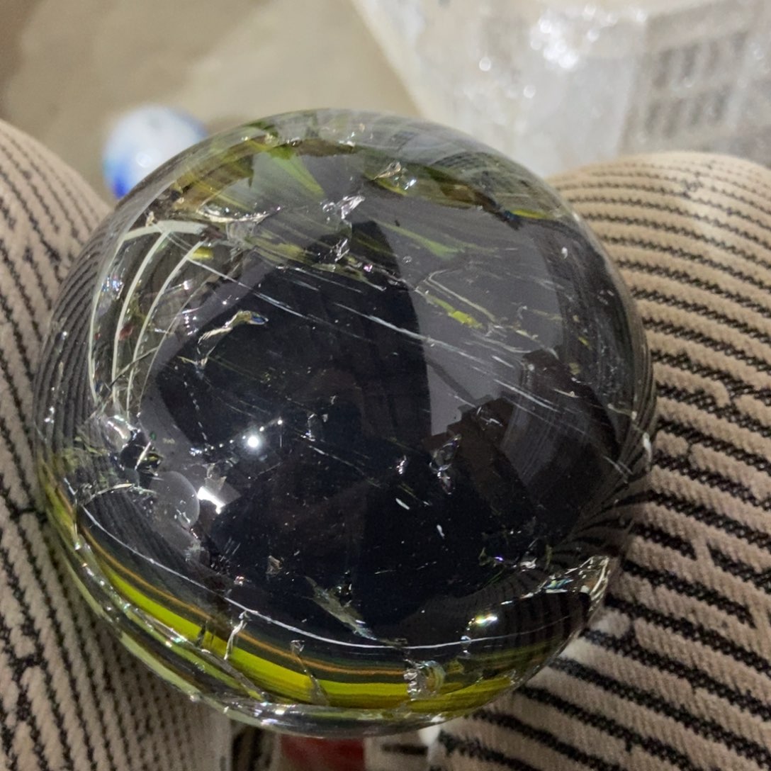 琉璃手工艺品炸了