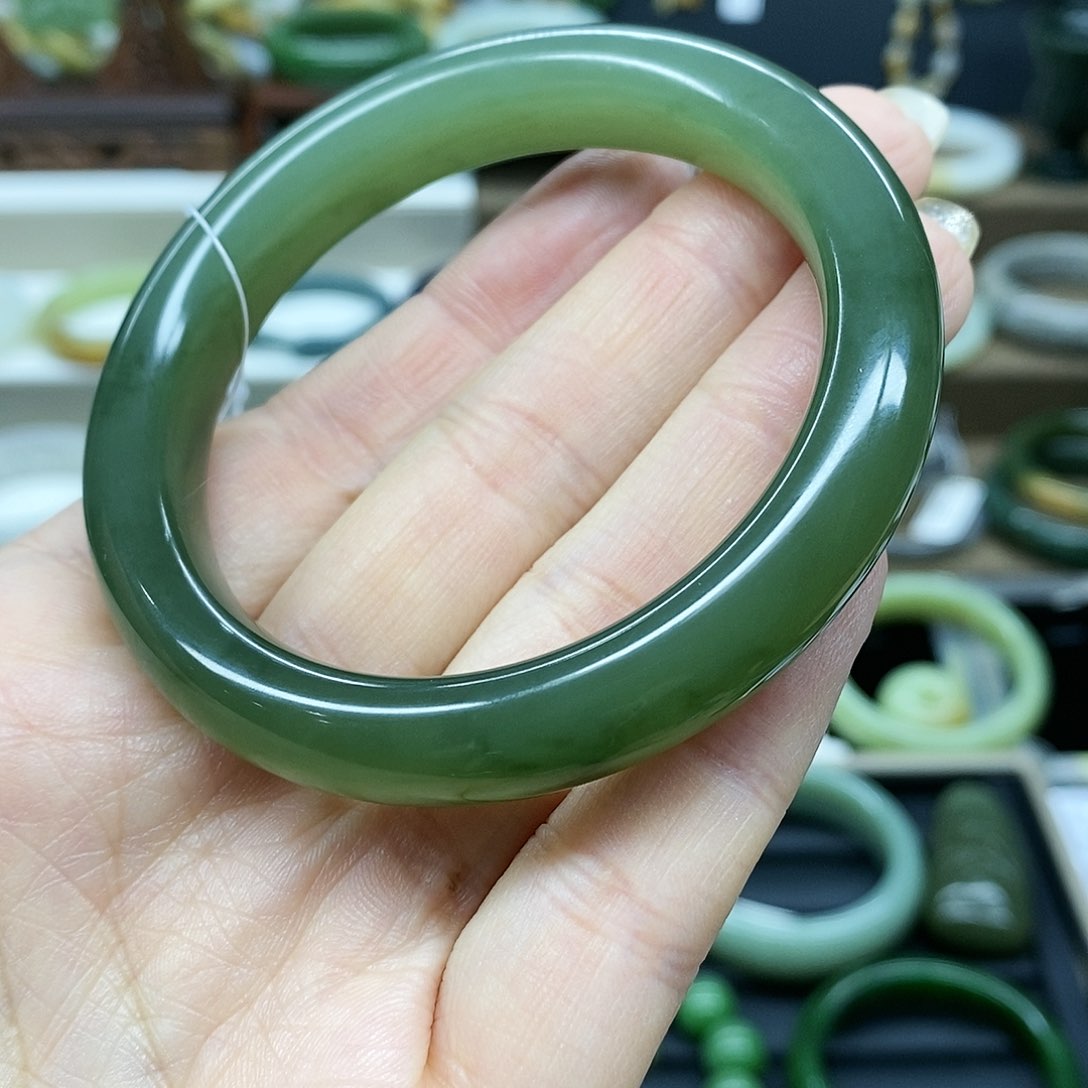 【闪购商品】和田玉手镯未镶嵌