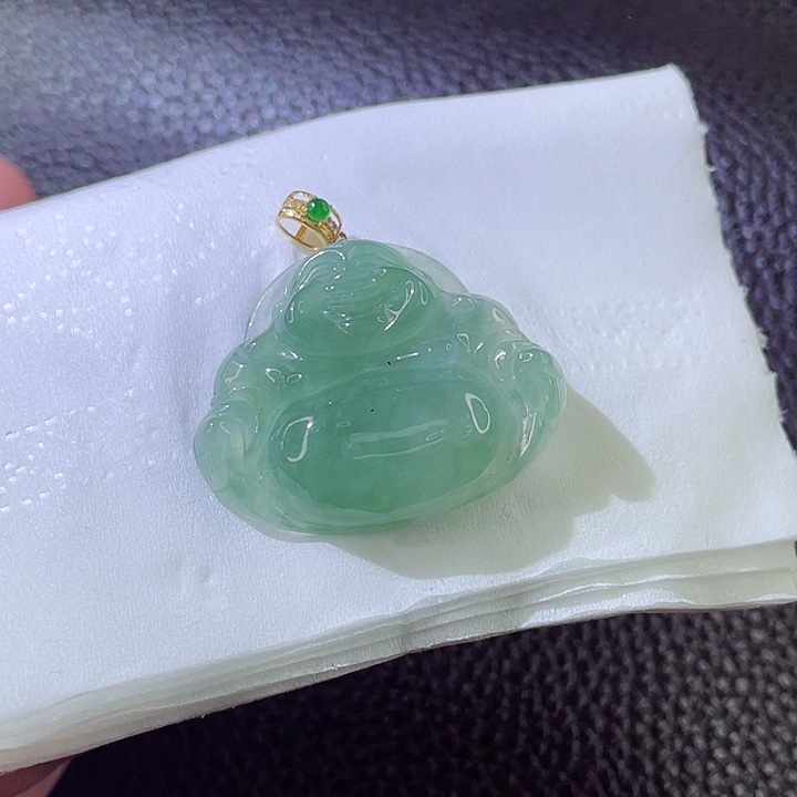 翡翠颈饰18K金镶嵌翡翠